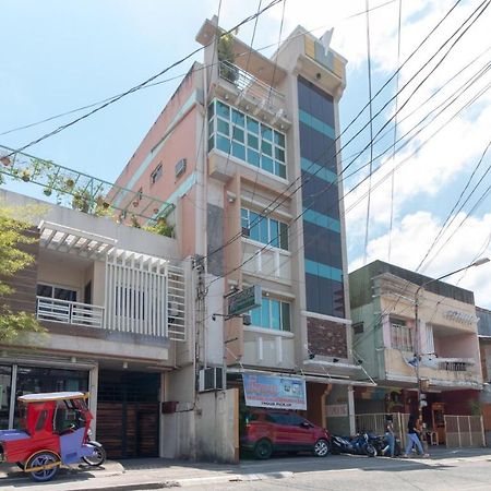 Reddoorz @ Paterno Street Tacloban Hotel Exterior photo