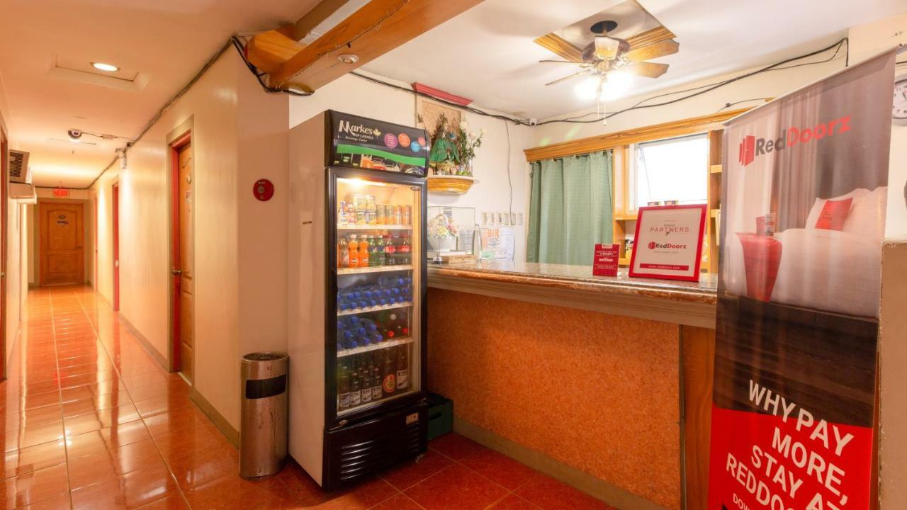 Reddoorz @ Paterno Street Tacloban Hotel Exterior photo