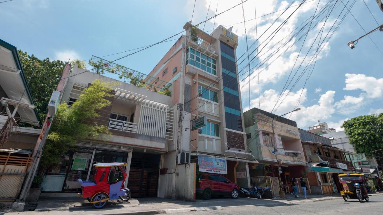 Reddoorz @ Paterno Street Tacloban Hotel Exterior photo